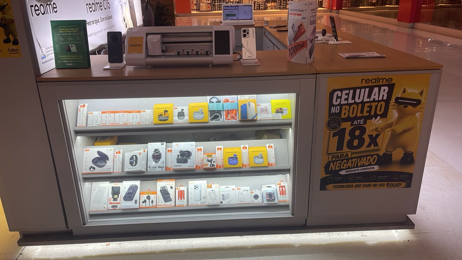 Interior da Loja Ponto Com Celulares 2